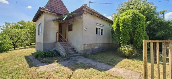 Eladó családi ház, Diósjenő 2 szoba 80 m² 17.5 M Ft