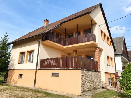 Eladó családi ház, Szendehely 3+2 szoba 170 m² 148.9 M Ft