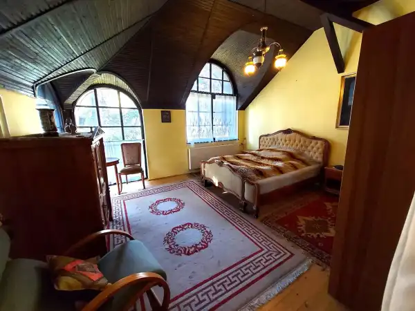 Eladó családi ház, Vác 4+1 szoba 200 m² 178 M Ft