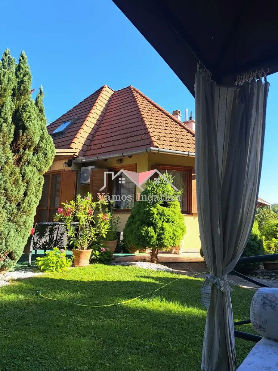 eladó családi ház, Verőce